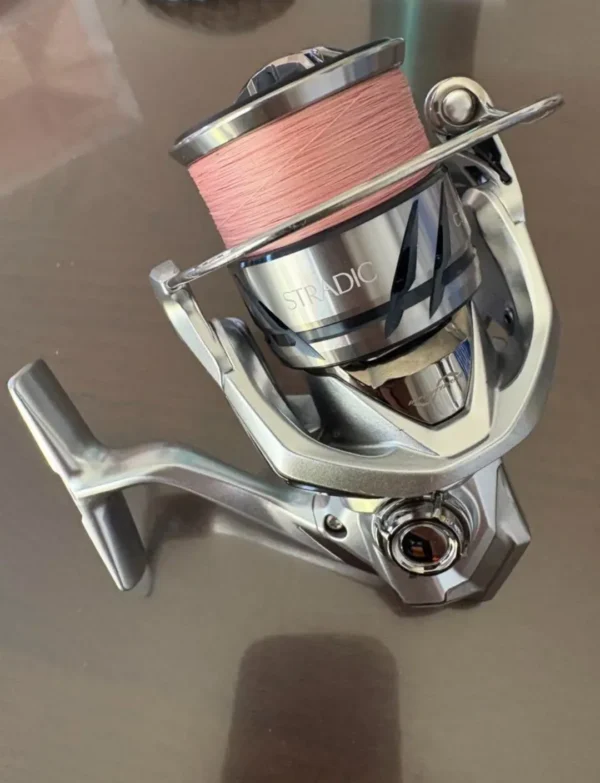 Reel Shimano 23 Stradic C3000XG - Gambar 6